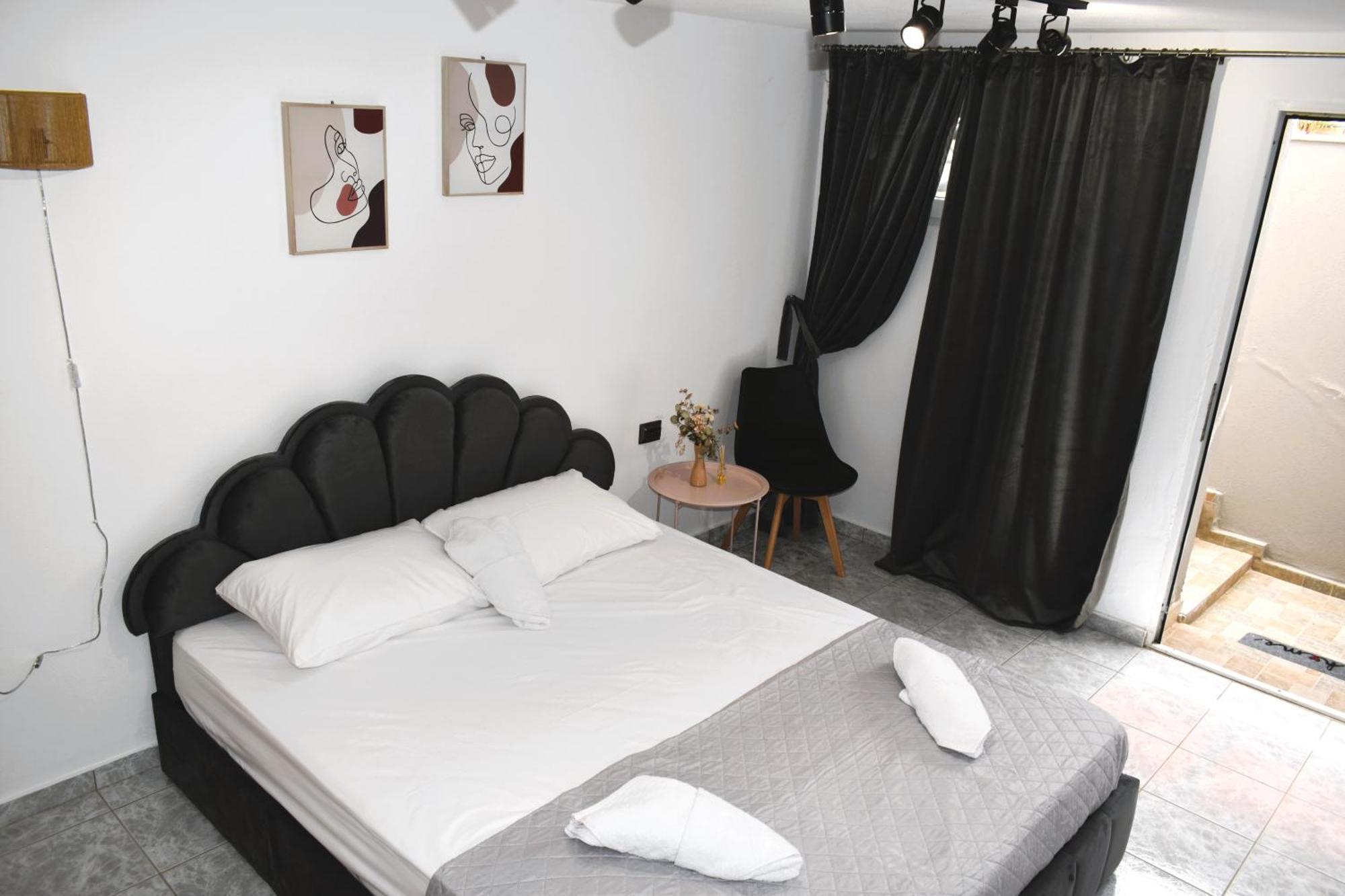 Ni & Νa Apartment อเล็กซานโดรโพลิส ภายนอก รูปภาพ